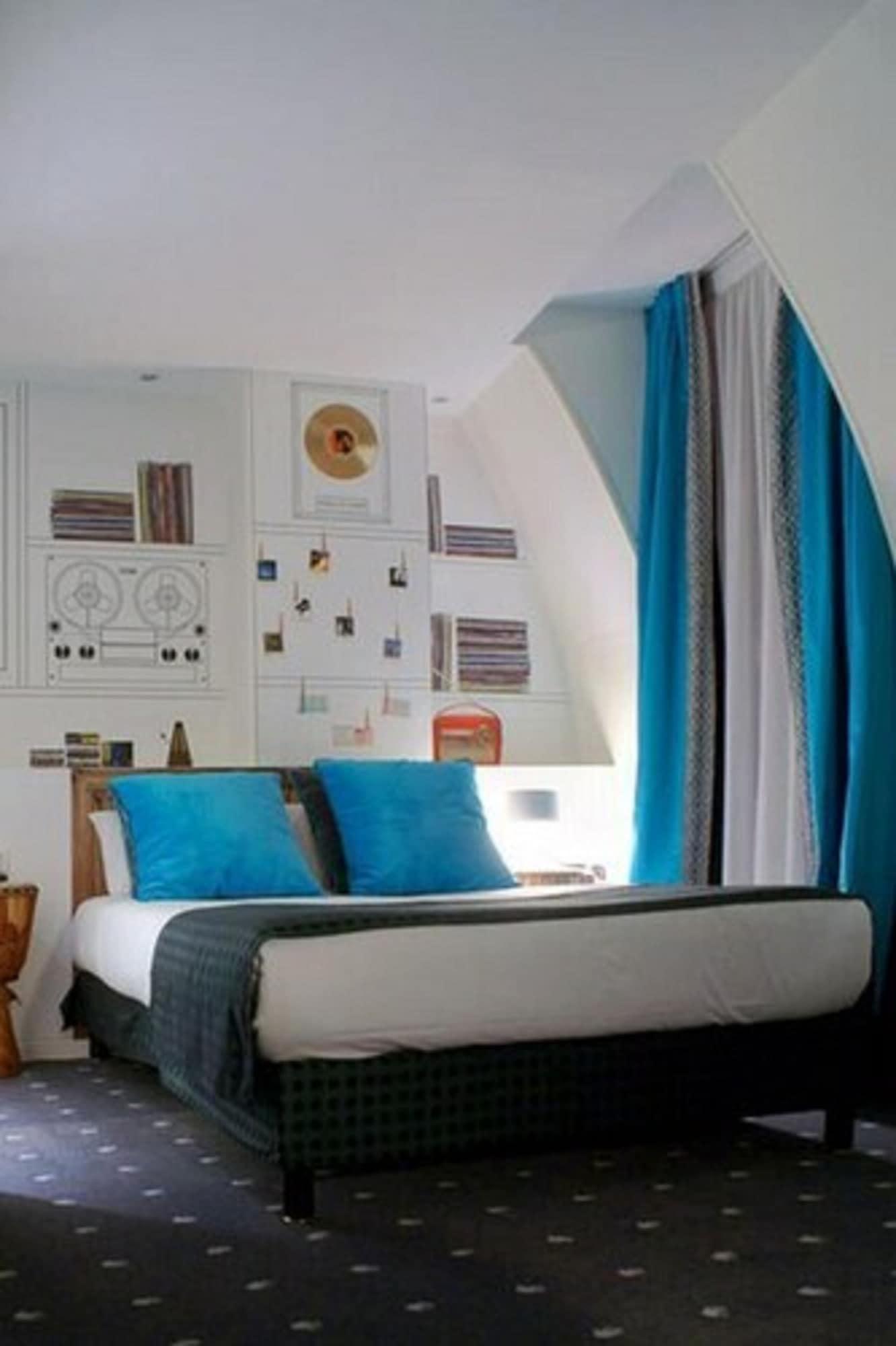 פריז Hotel Du Triangle D'Or מראה חיצוני תמונה