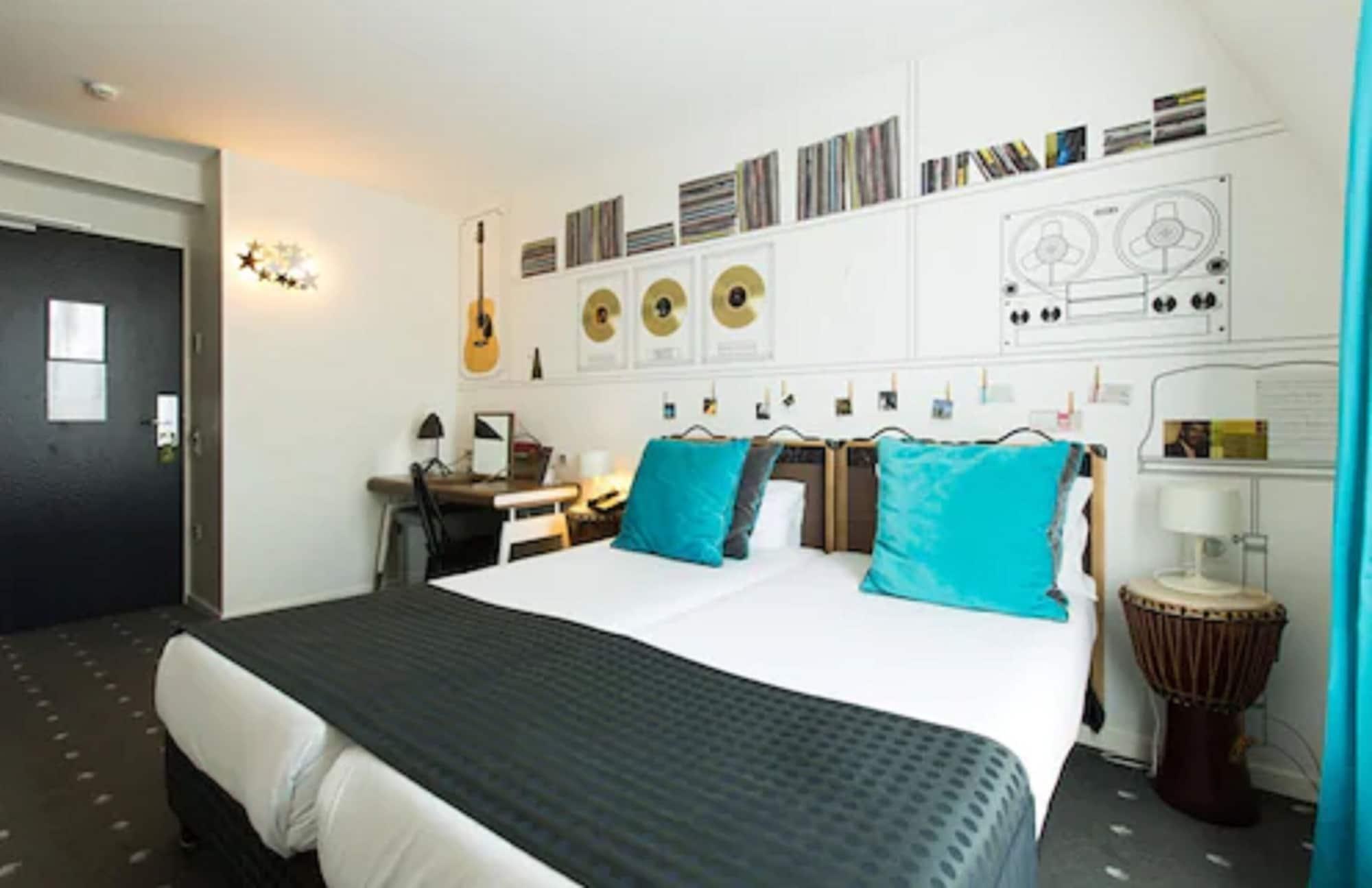 פריז Hotel Du Triangle D'Or מראה חיצוני תמונה