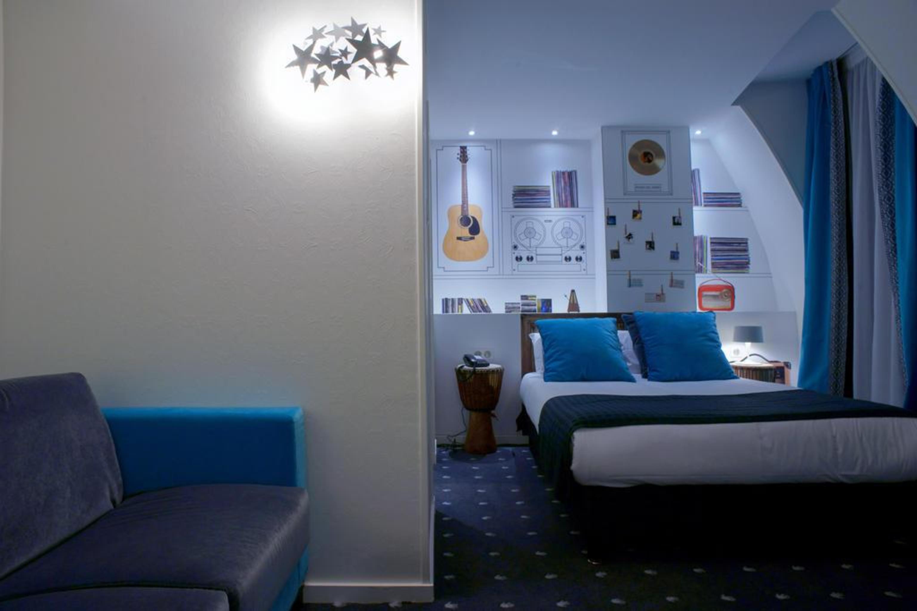 פריז Hotel Du Triangle D'Or מראה חיצוני תמונה